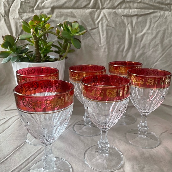 6  Pressed Glass Thumbprint Cordial Glasses Cranberry Band Gold Design - Picture 5 of 15